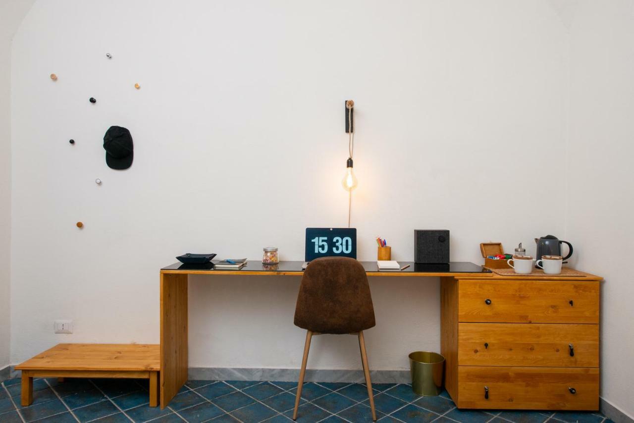 Light Blue - Apartment In The Middle Of Everything 托雷安农齐亚塔 外观 照片